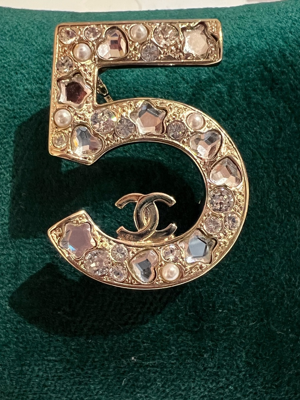CHANEL Number 5 Brooch Pre-Spring 25 - Authentic